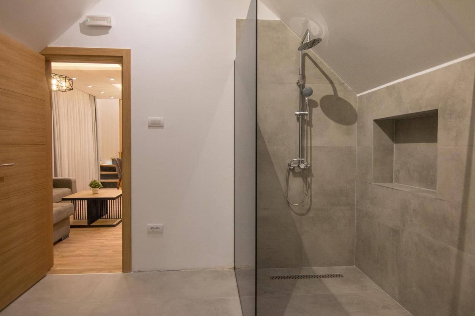 Apartment Tara Lux Kaludjerske Bare
