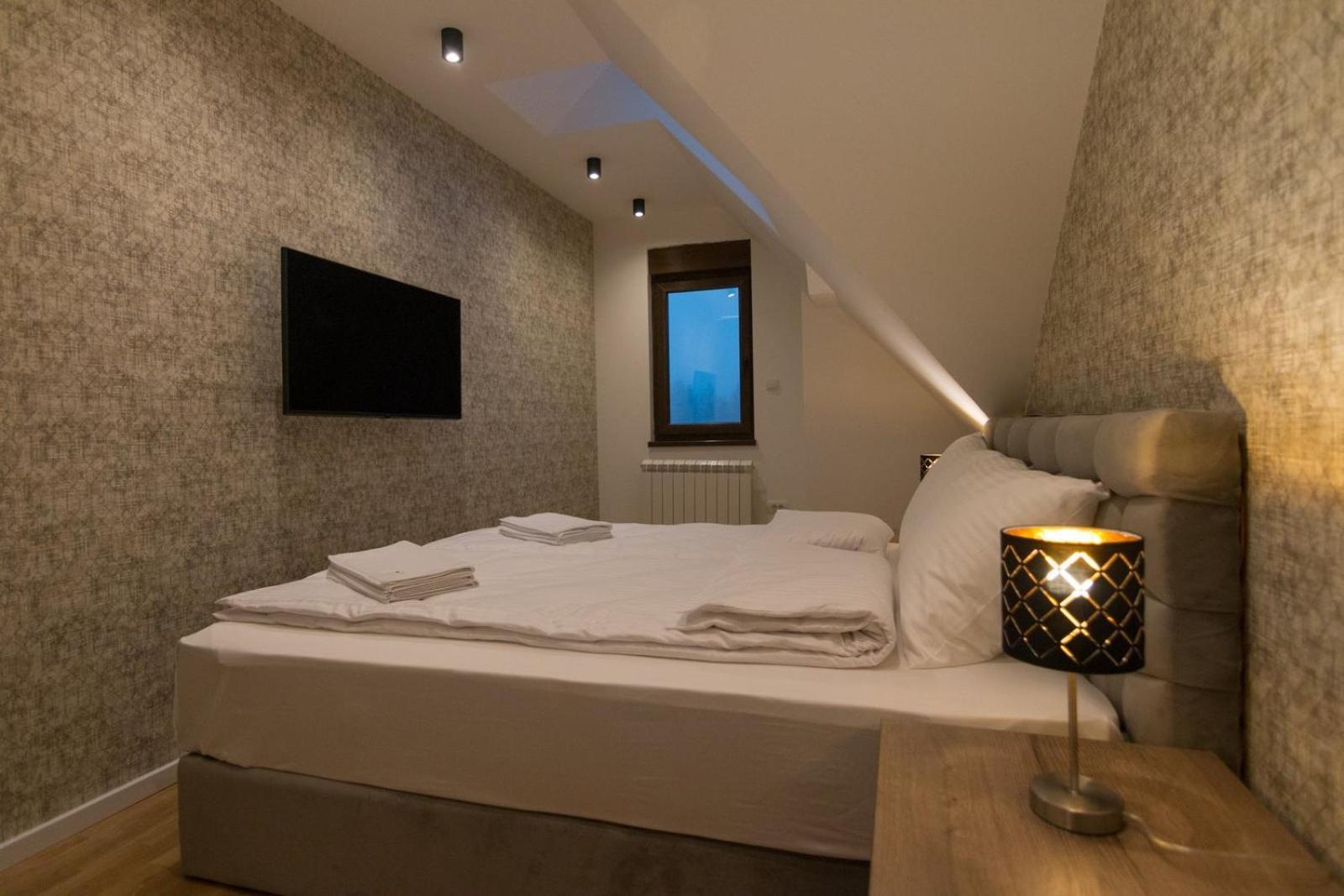 Tara Lux Apartment