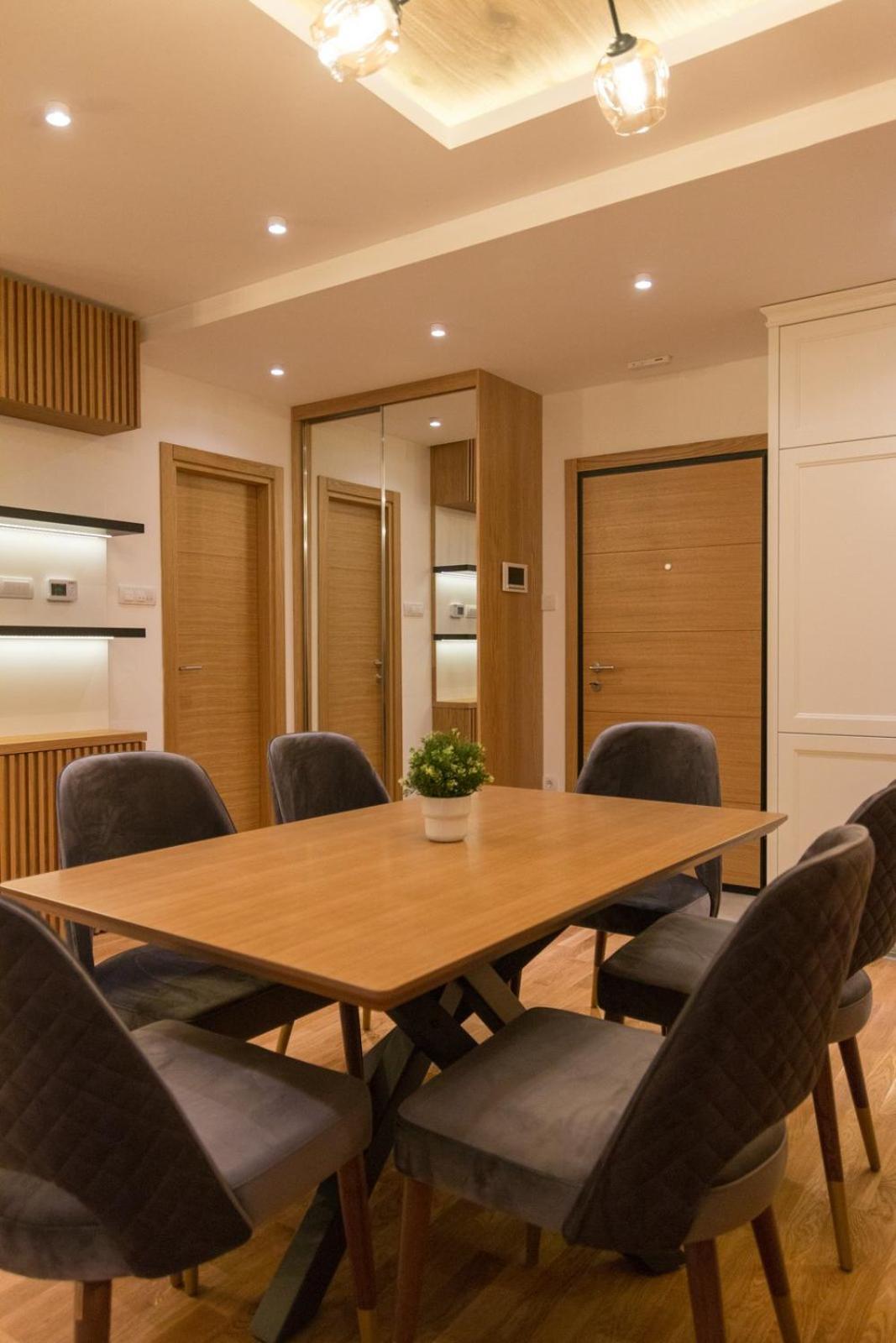 Tara Lux Apartment *